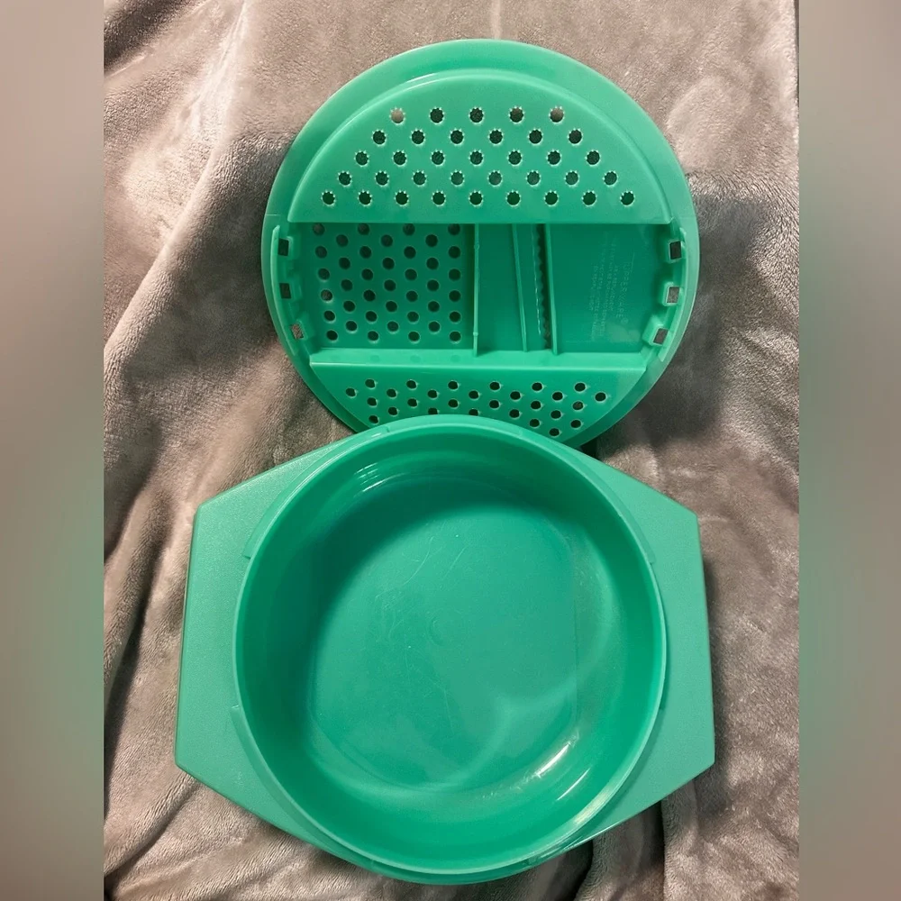 TUPPERWARE Handy Lettuce/cheese‎ GRATER Vintage